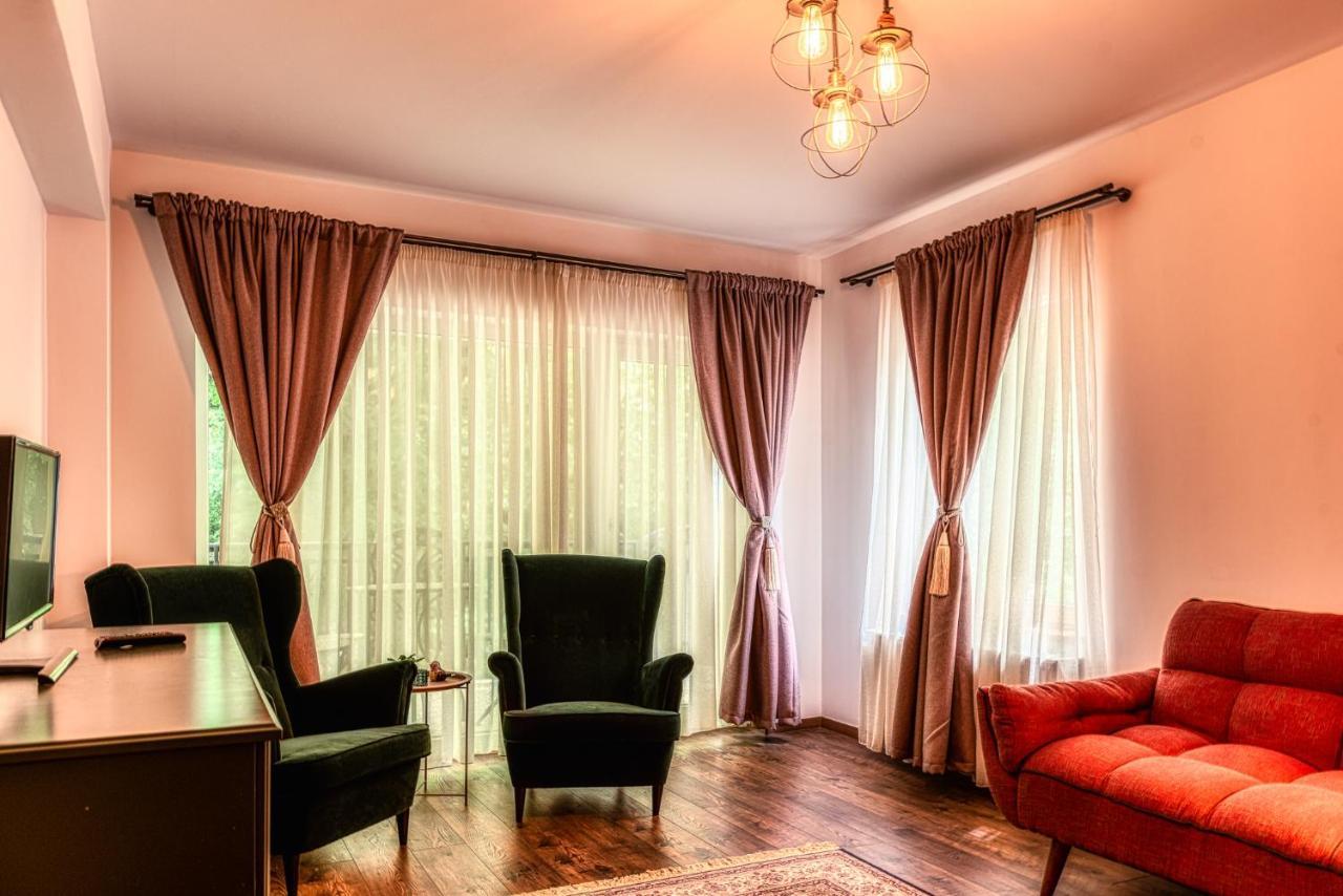Nature Apartment - Minutes Away From The Old Town And Afi Mall Brassó Kültér fotó