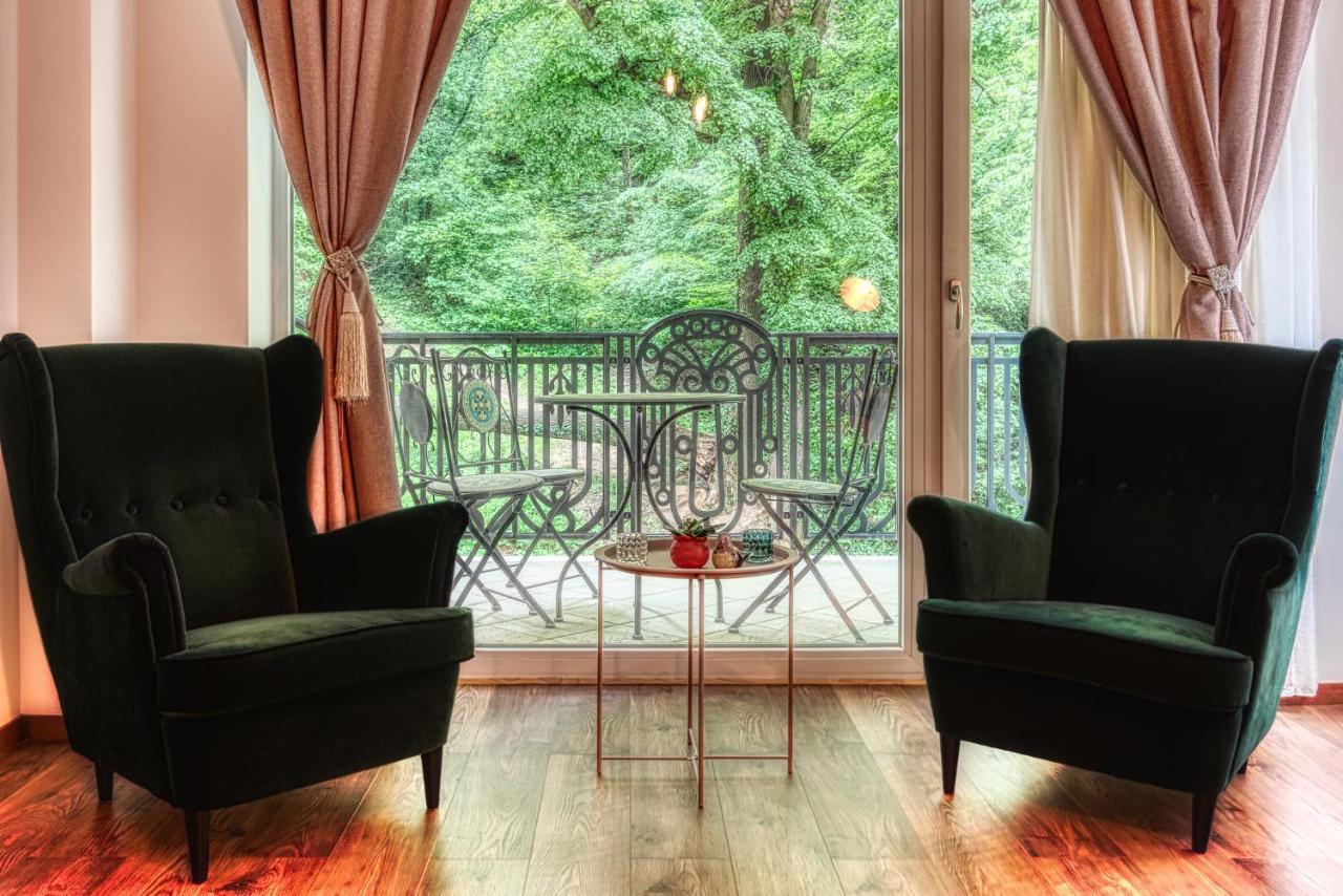 Nature Apartment - Minutes Away From The Old Town And Afi Mall Brassó Kültér fotó