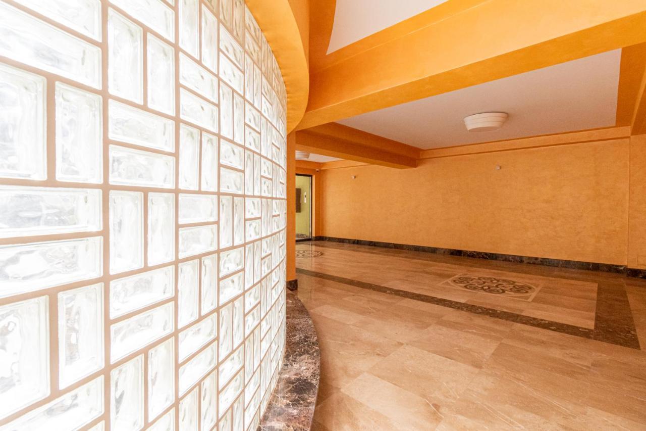 Nature Apartment - Minutes Away From The Old Town And Afi Mall Brassó Kültér fotó